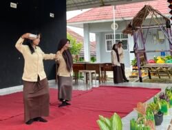 Jumat Kreasi dan English Day di SMAN 2 Kotaagung