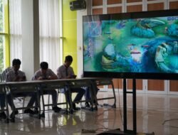 Pada clasmeeting FOXORIA game online menjadi salah satu mata perlombaan yang digemari.