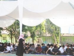 Pesantren Kilat SMAN 2 Tegineneng Perkuat Iman dan Kepedulian Sosial Siswa